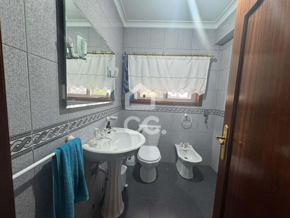 Moradia T6 para Venda em Cristelos, Boim e Ordem Foto 17