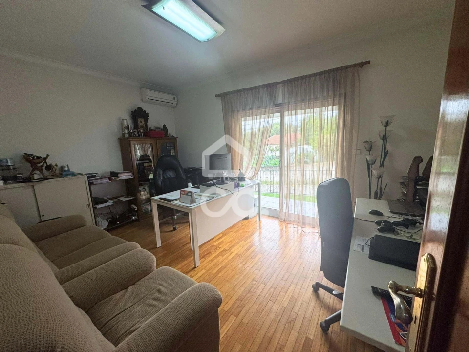 Moradia T6 para Venda em Cristelos, Boim e Ordem Foto 10