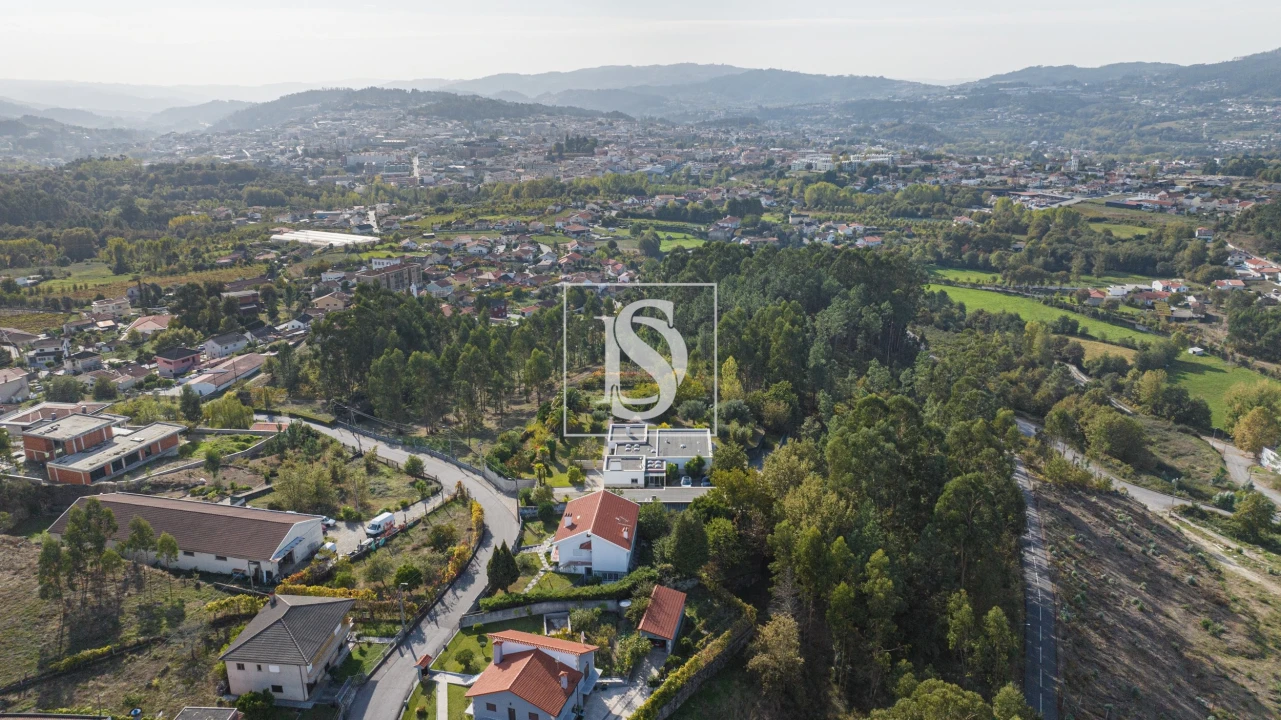 Moradia T4 para Venda em Fafe Foto 40