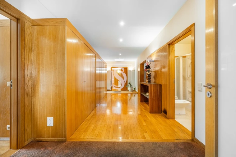 Moradia T4 para Venda em Fafe Foto 8