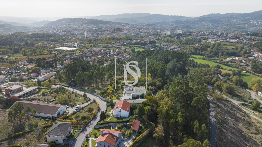 Moradia T4 para Venda em Fafe Foto 40