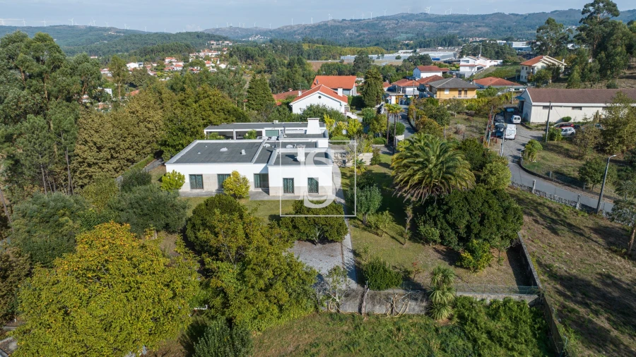 Moradia T4 para Venda em Fafe Foto 45