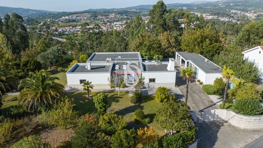 Moradia T4 para Venda em Fafe Foto 46