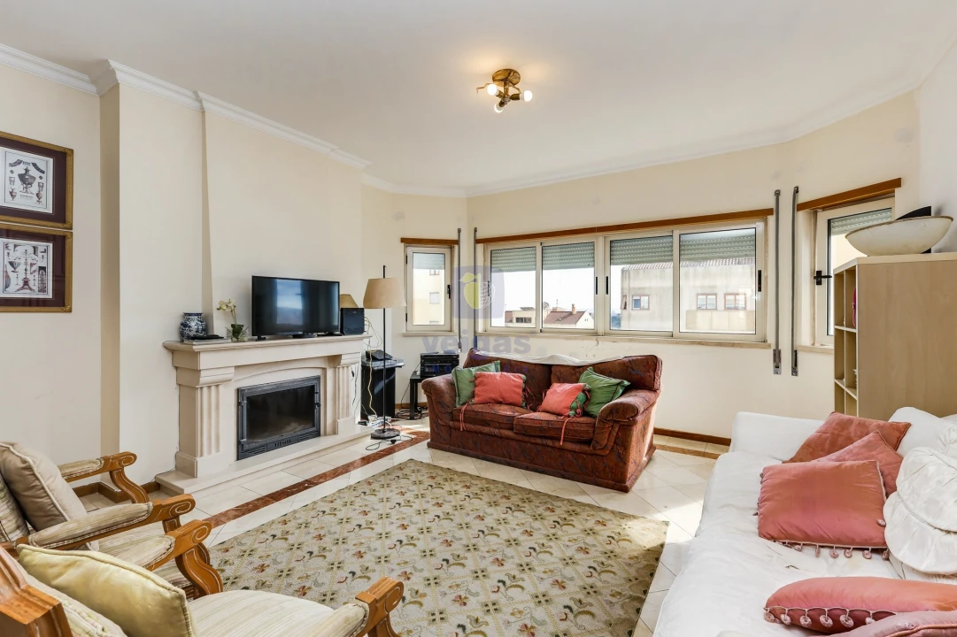 Apartamento T3 para Venda em Ramada e Caneças Foto 14