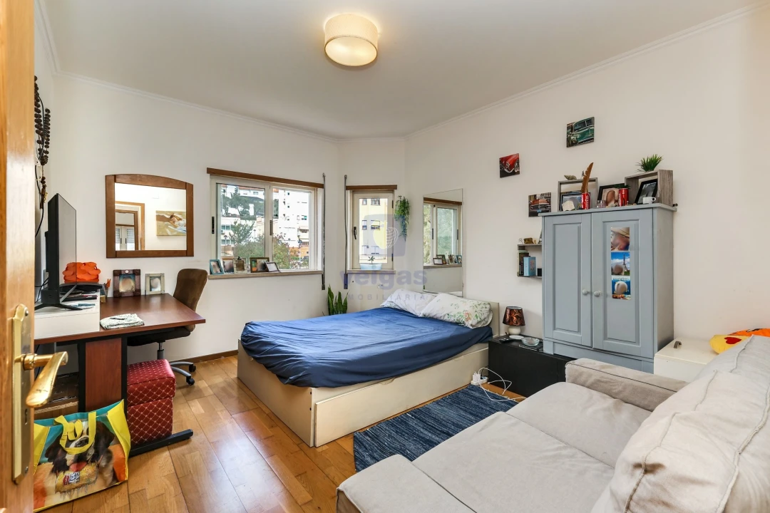 Apartamento T3 para Venda em Ramada e Caneças Foto 9