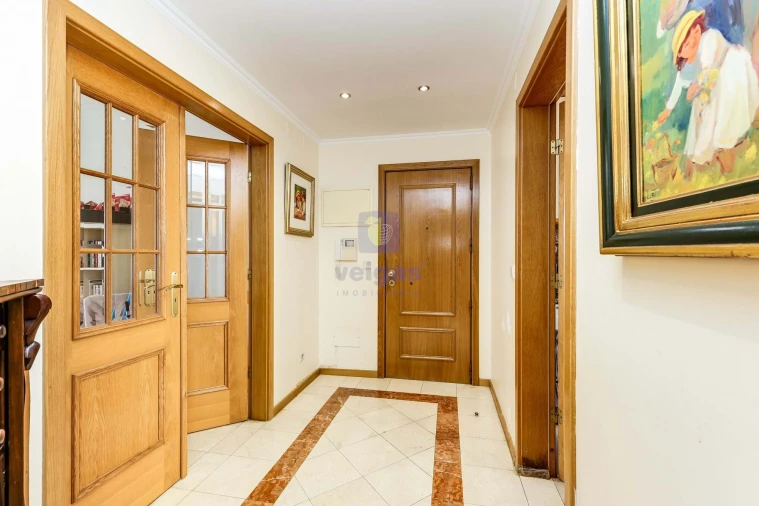 Apartamento T3 para Venda em Ramada e Caneças Foto 15