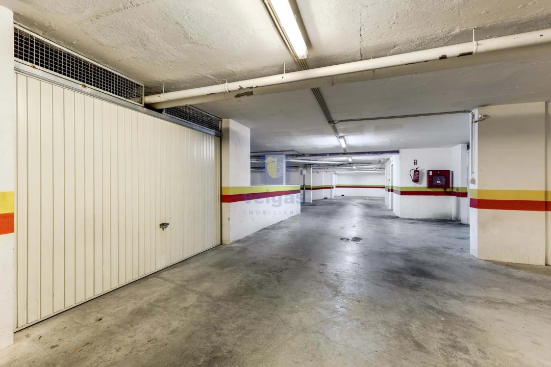 Apartamento T3 para Venda em Ramada e Caneças Foto 20