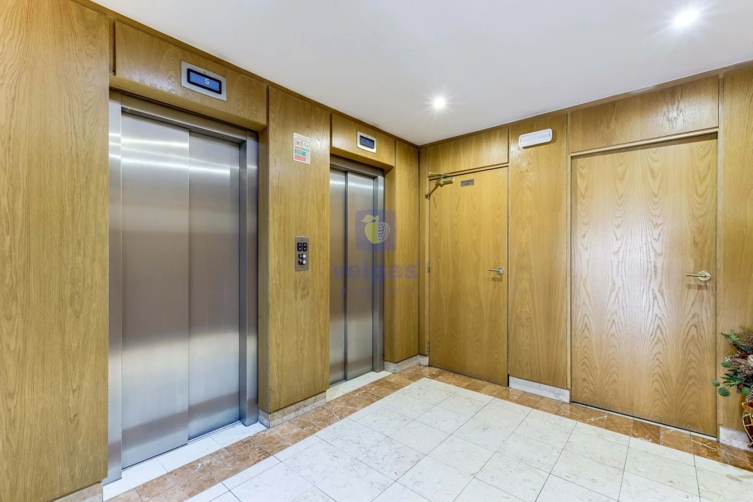 Apartamento T3 para Venda em Ramada e Caneças Foto 23