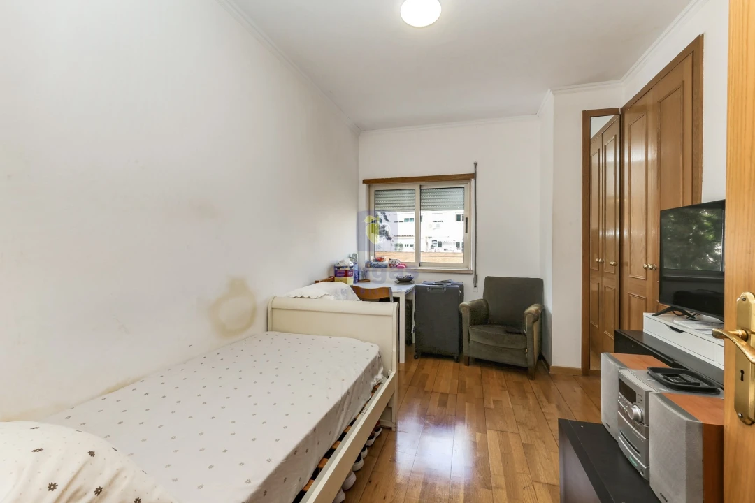 Apartamento T3 para Venda em Ramada e Caneças Foto 8