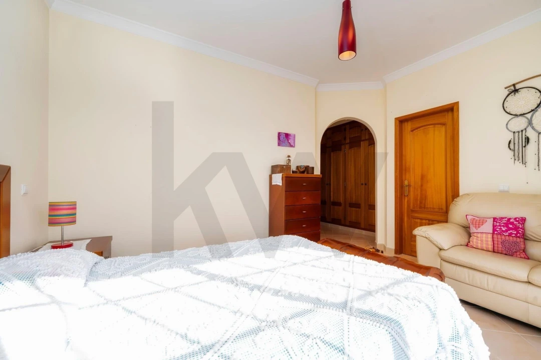 Moradia T2 para Venda em Albufeira e Olhos de Água Foto 40