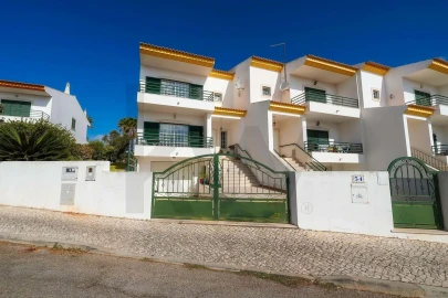 Moradia T2 para Venda em Albufeira e Olhos de Água