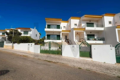 Moradia T2 para Venda em Albufeira e Olhos de Água