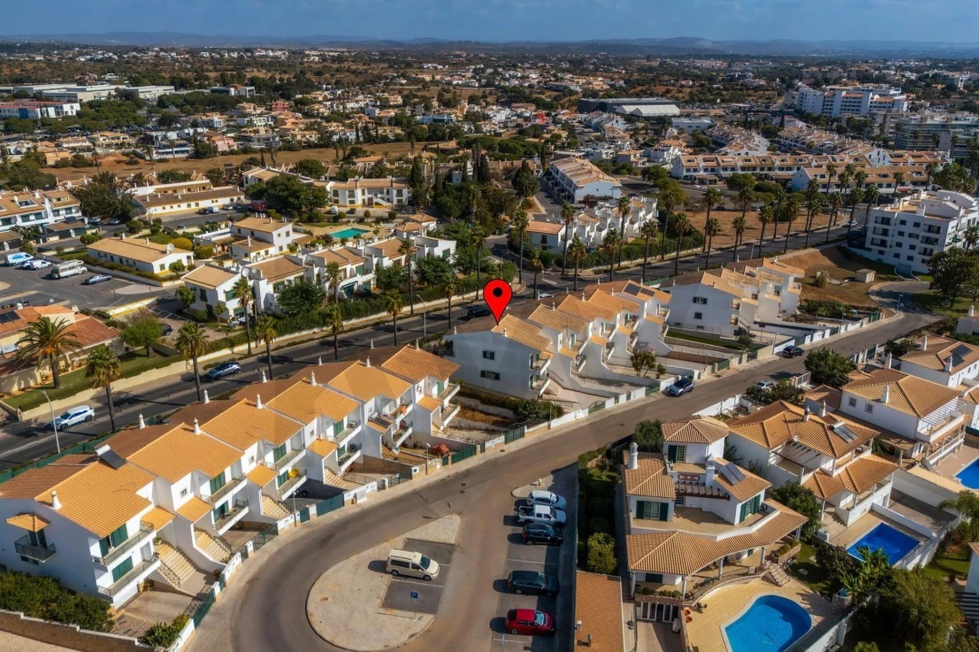 Moradia T2 para Venda em Albufeira e Olhos de Água Foto 69