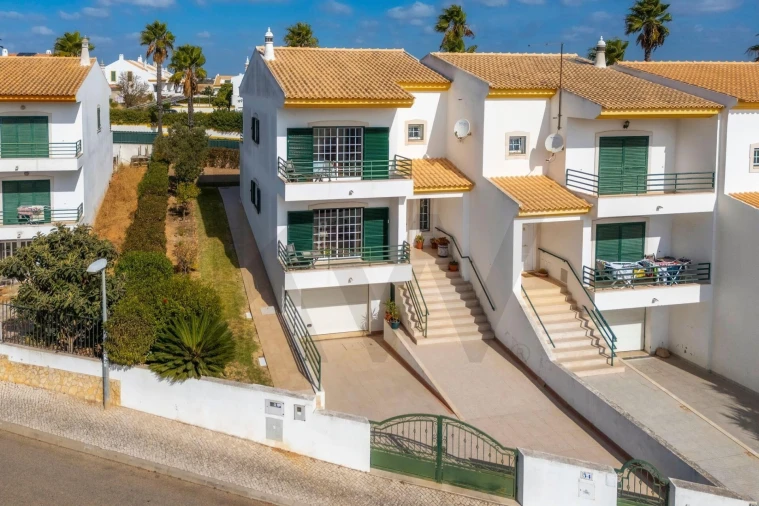 Moradia T2 para Venda em Albufeira e Olhos de Água Foto 9