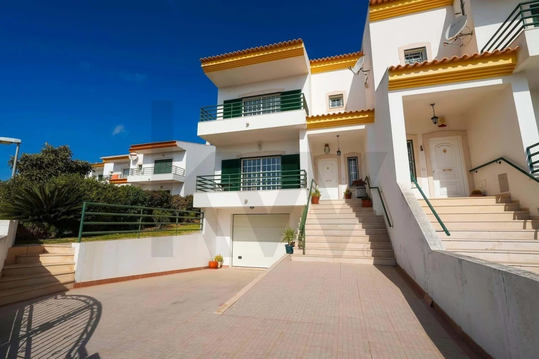 Moradia T2 para Venda em Albufeira e Olhos de Água Foto 5