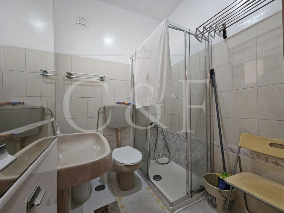 Apartamento T2 para Venda em Agualva e Mira-Sintra Foto 7