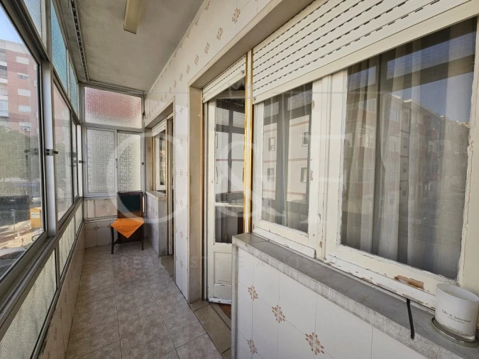 Apartamento T2 para Venda em Agualva e Mira-Sintra Foto 10