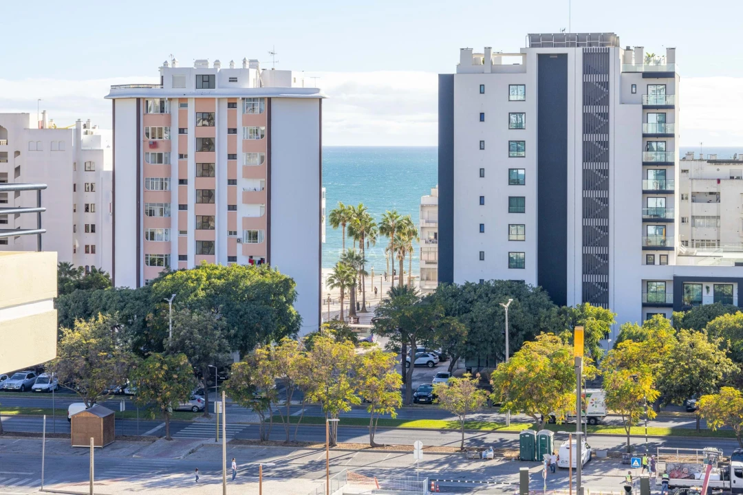 Apartamento T3 para Venda em Quarteira Foto 1
