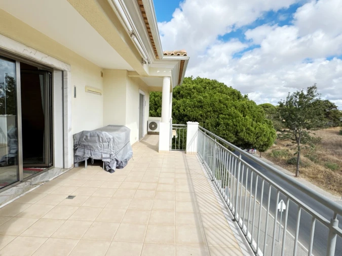 Apartamento T2 para Venda em Albufeira e Olhos de Água Foto 23