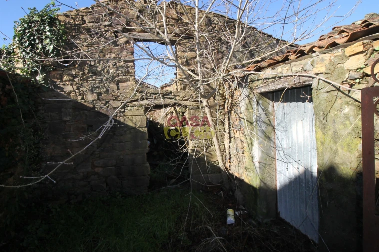 Moradia T3 para Venda em Cardigos Foto 19