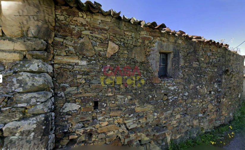 Moradia T3 para Venda em Cardigos Foto 4