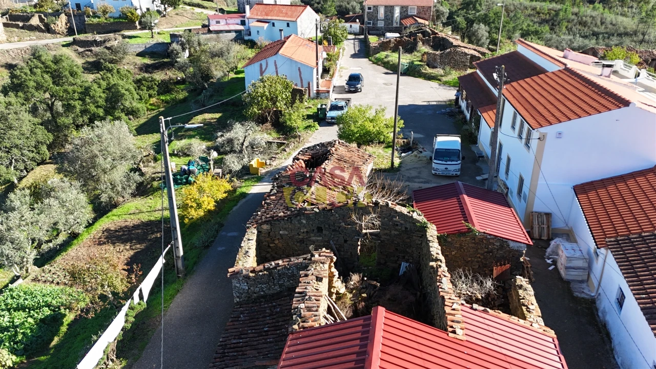 Moradia T3 para Venda em Cardigos Foto 12