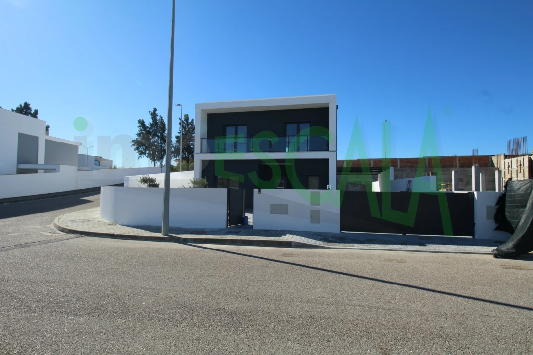 Moradia T4 para Venda em Cartaxo e Vale da Pinta Foto 47