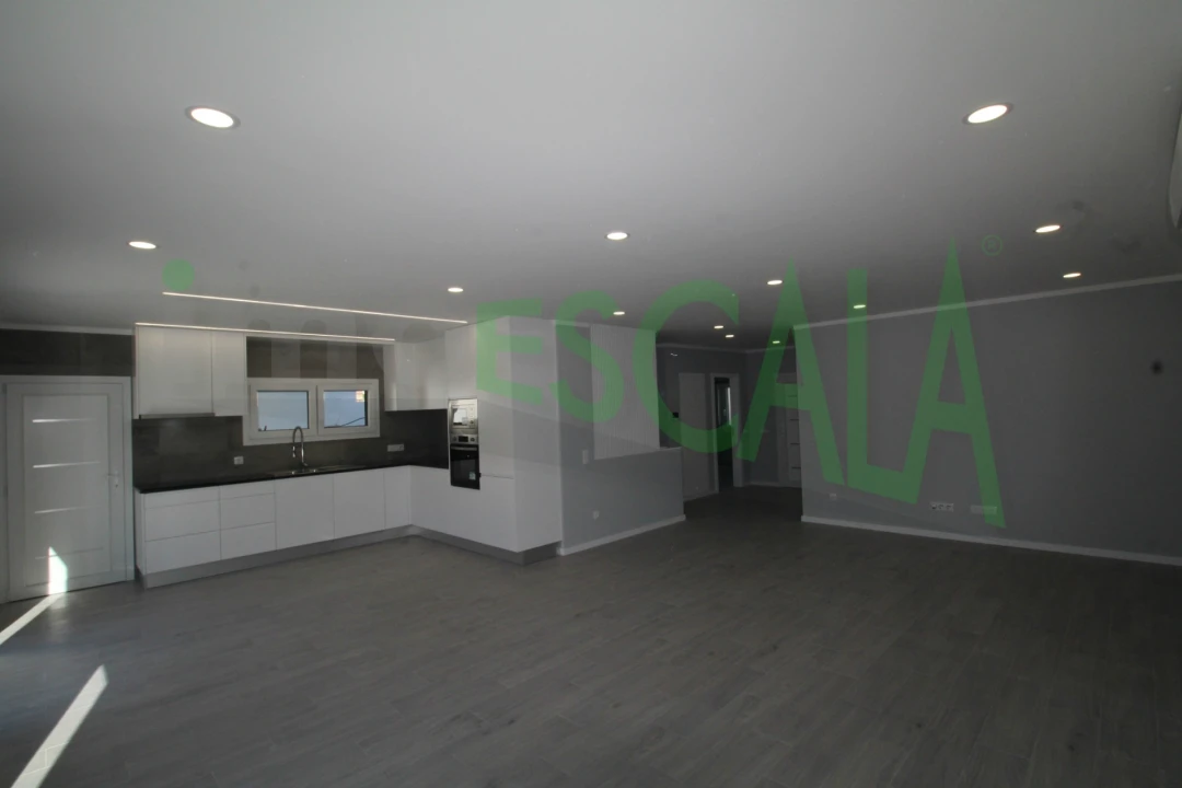 Moradia T4 para Venda em Cartaxo e Vale da Pinta Foto 10