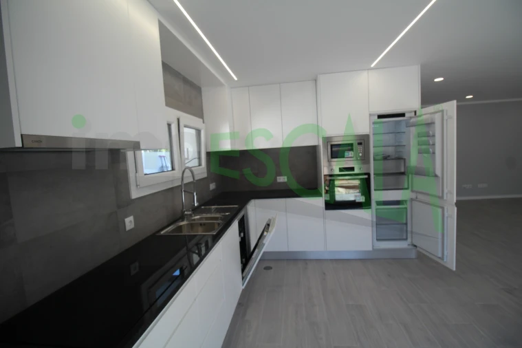 Moradia T4 para Venda em Cartaxo e Vale da Pinta Foto 6