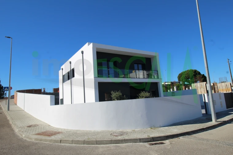 Moradia T4 para Venda em Cartaxo e Vale da Pinta Foto 50