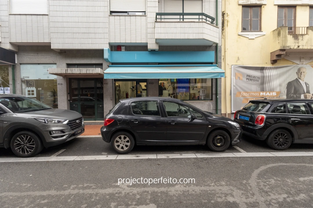 Loja para Venda em Espinho Foto 1