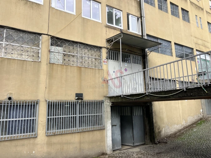 Armazém para Venda em Caldas de Vizela (São Miguel e São João) Foto 7