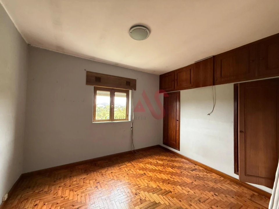 Moradia T2 para Venda em Agrela Foto 4