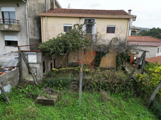 Moradia T2 para Venda em Agrela Foto 13