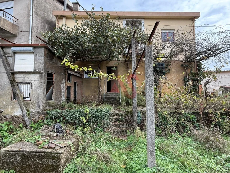 Moradia T2 para Venda em Agrela Foto 14