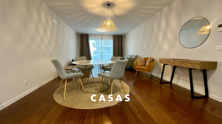 Apartamento T2 para Arrendamento em São Martinho Foto 9