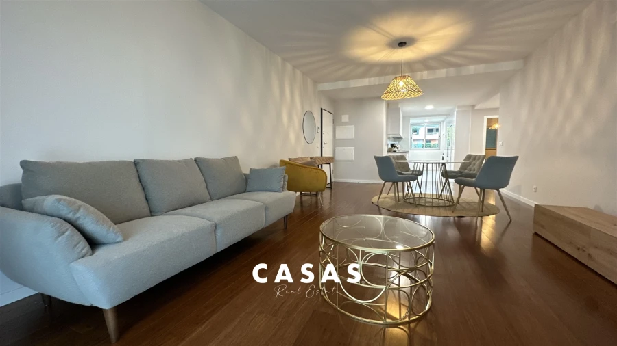 Apartamento T2 para Arrendamento em São Martinho Foto 7