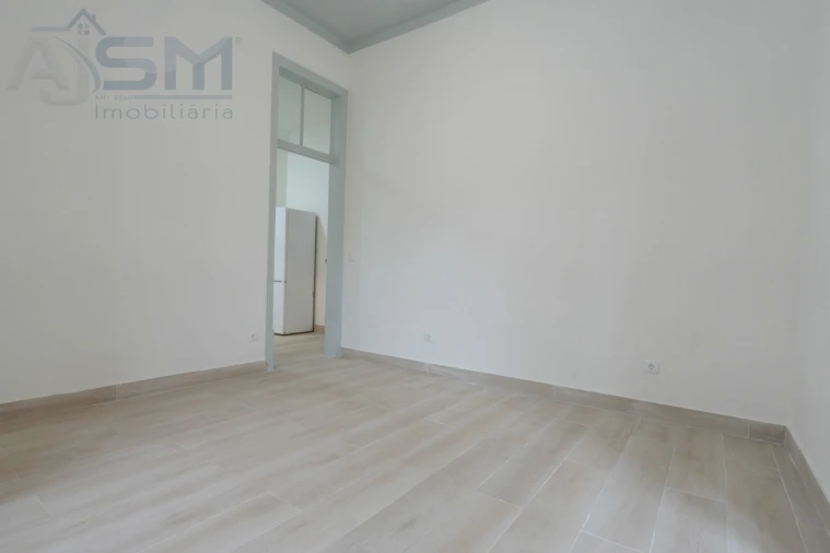 Apartamento T2 para Arrendamento em Bombarral e Vale Covo Foto 12