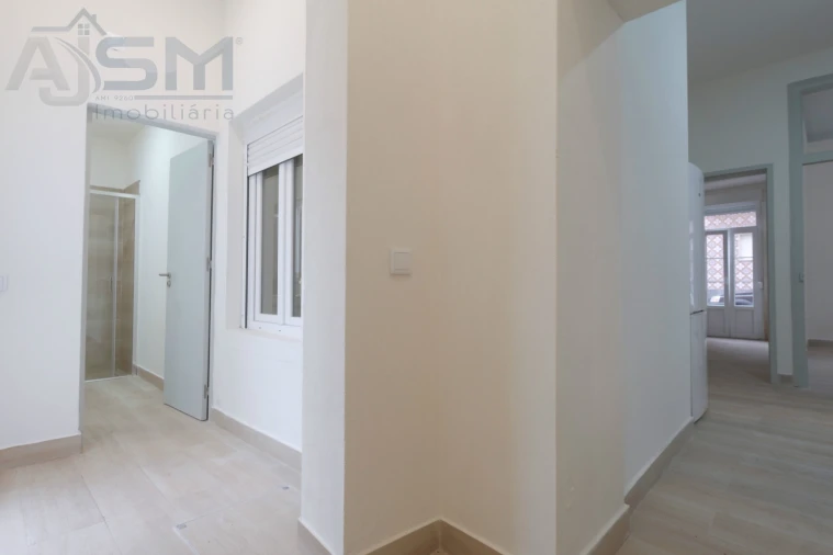 Apartamento T2 para Arrendamento em Bombarral e Vale Covo Foto 16