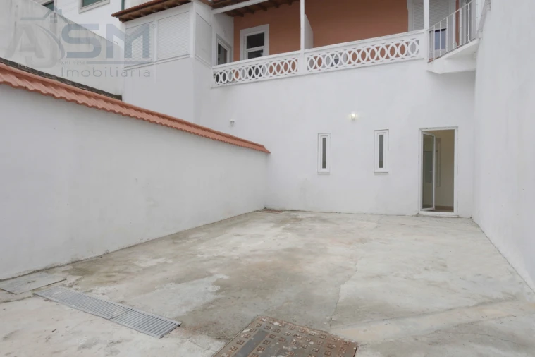 Apartamento T2 para Arrendamento em Bombarral e Vale Covo Foto 3