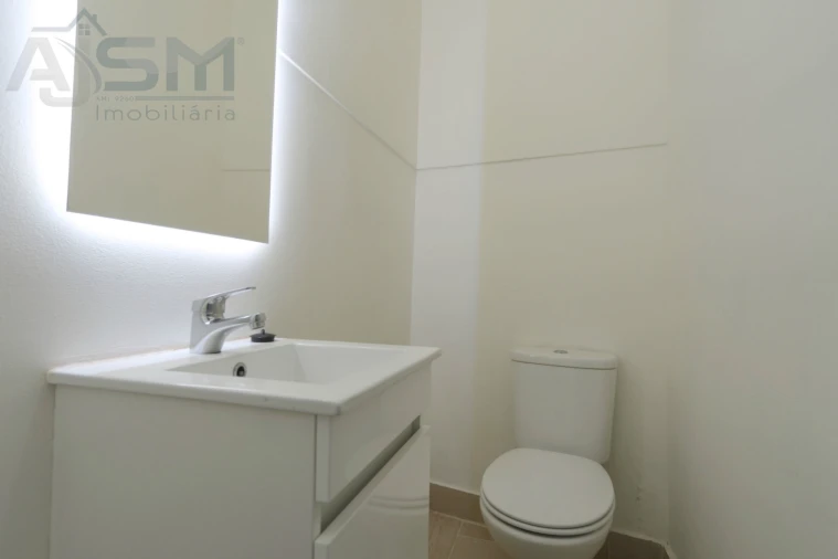 Apartamento T2 para Arrendamento em Bombarral e Vale Covo Foto 7