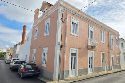 Apartamento T3 para Arrendamento em Bombarral e Vale Covo