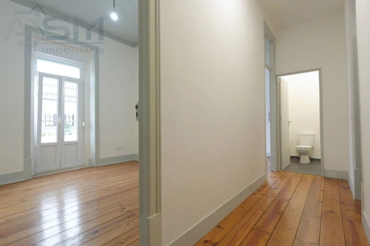 Apartamento T3 para Arrendamento em Bombarral e Vale Covo Foto 12