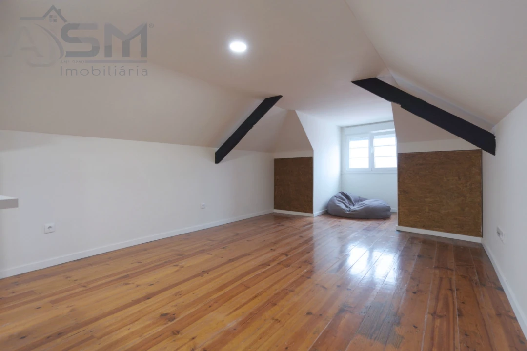 Apartamento T1 para Arrendamento em Bombarral e Vale Covo Foto 5