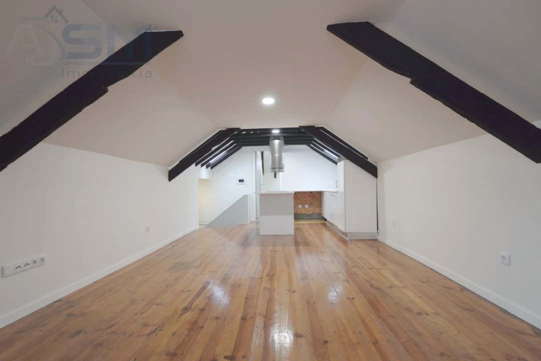 Apartamento T1 para Arrendamento em Bombarral e Vale Covo Foto 7