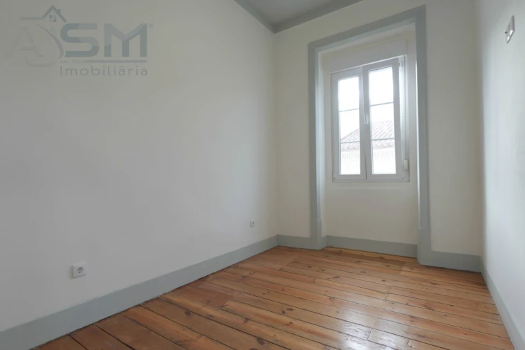 Apartamento T3 para Arrendamento em Bombarral e Vale Covo Foto 20