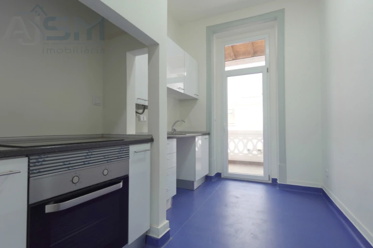 Apartamento T3 para Arrendamento em Bombarral e Vale Covo Foto 8