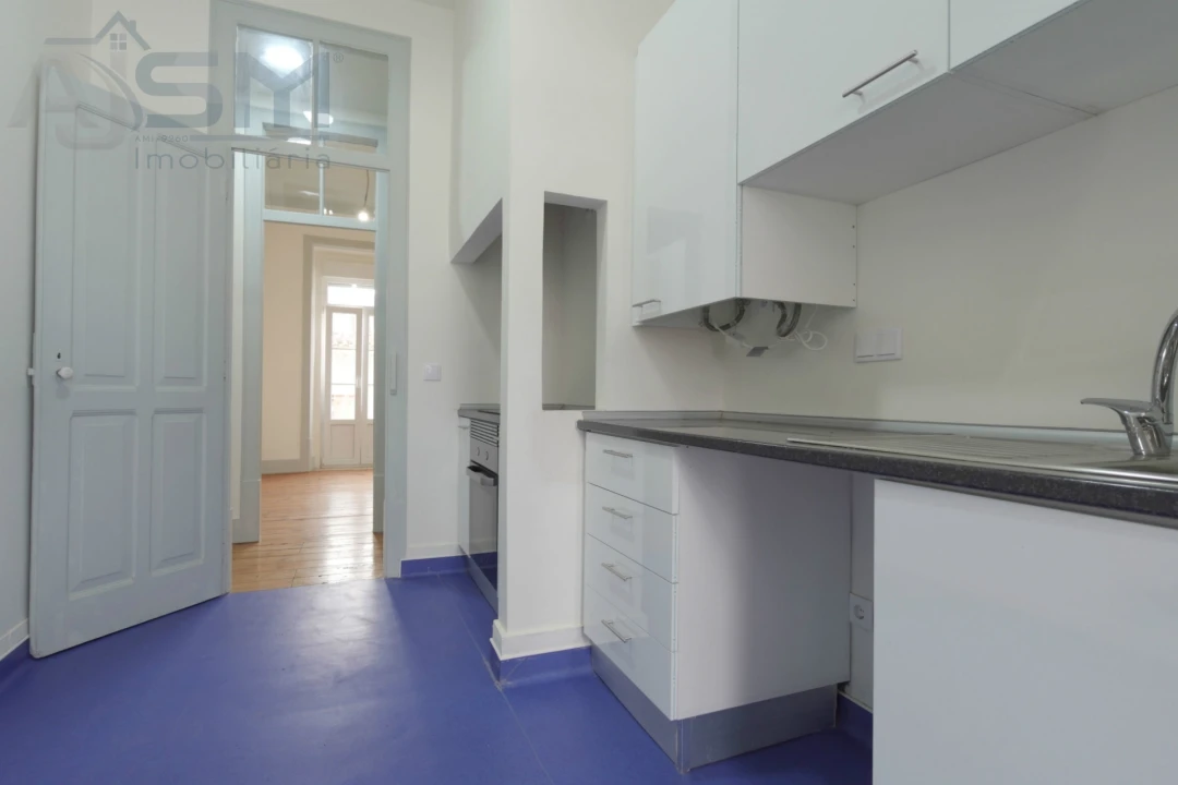 Apartamento T3 para Arrendamento em Bombarral e Vale Covo Foto 11