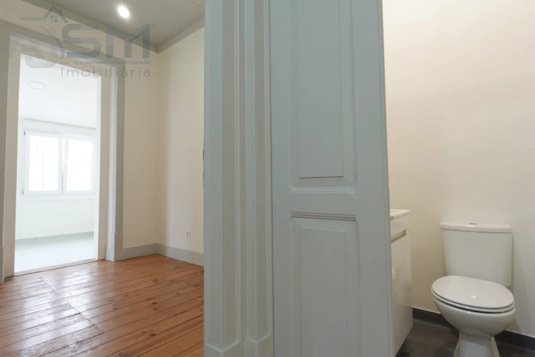 Apartamento T3 para Arrendamento em Bombarral e Vale Covo Foto 12