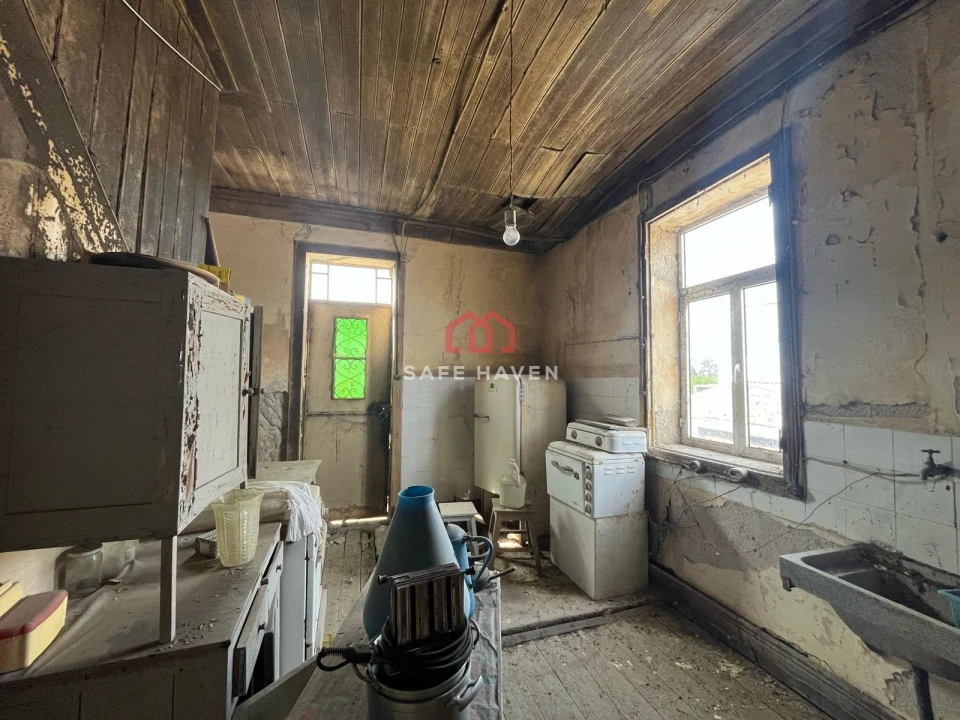 Moradia T4 para Venda em Espinho Foto 8